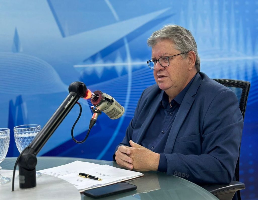João rebate Cícero sobre a ponte do futuro e atribui críticas a “jogada de marketing”