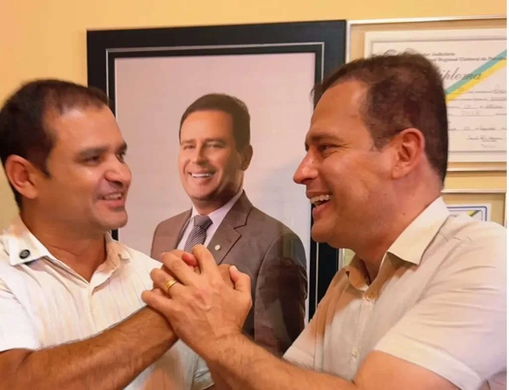 Eduardo Brito recebe adesão do vereador João Leite e amplia base política no Sertão da Paraíba