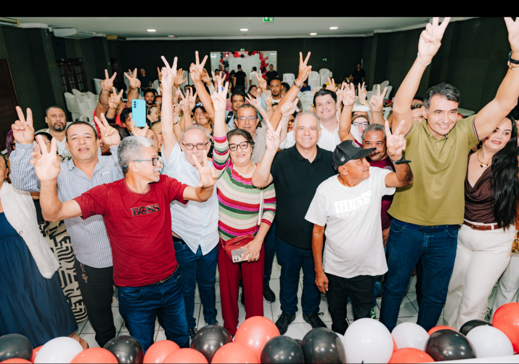 Em plenária na Capital, Cícero defende que qualidade do serviço público estadual supere o da iniciativa privada