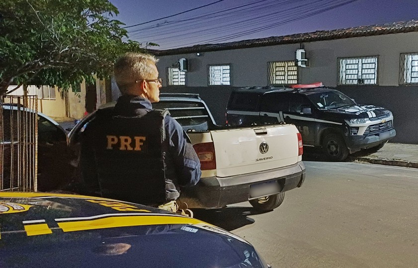 Quatro homens são detidos e quatro veículos roubados recuperados na PB