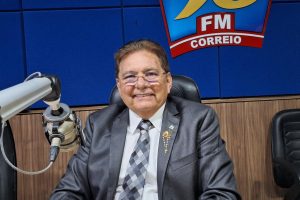 Bandidos fazem Adriano Galdino e esposa reféns e assaltam casa do deputado; polícia investiga