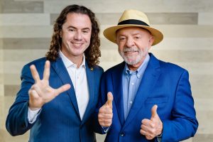 Veneziano é convidado por Lula para reunião nesta segunda-feira em Brasília com as principais lideranças nacionais